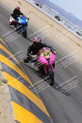 media/Nov-05-2022-SoCal Trackdays (Sat) [[f8d9b725ab]]/Turn 15 Inside (145pm)/